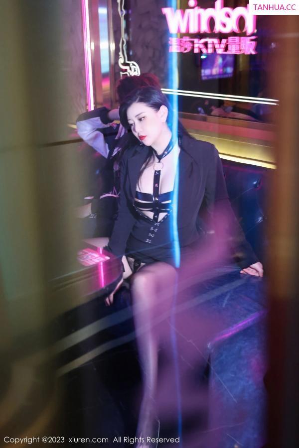 王格 王婉悠 [XiuRen]高清写真图 2023.05.19 No.6766 王婉悠Queen 美臀黑丝第14张图片